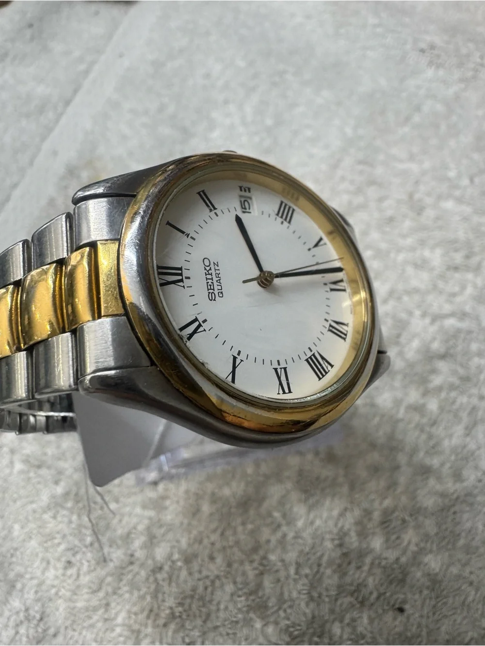 Seiko Two-Tone Gold and Silver Quartz Watch with White Dial